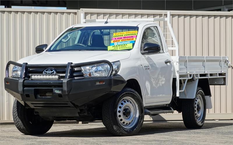 2018 TOYOTA HILUX C/CHAS SR (4x4) GUN126R MY17