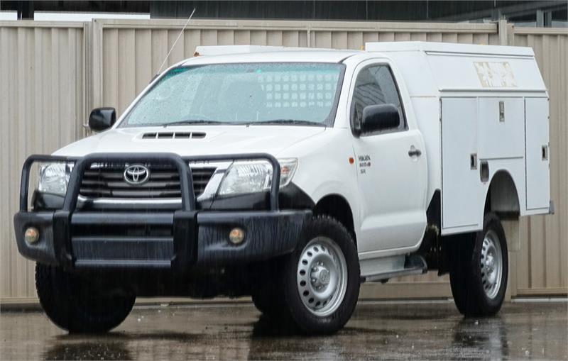 2014 TOYOTA HILUX C/CHAS SR (4x4) KUN26R MY14