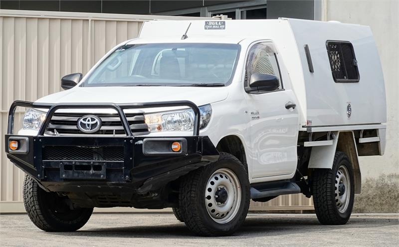 2018 TOYOTA HILUX C/CHAS SR (4x4) GUN126R MY17