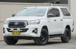 2020 TOYOTA HILUX DOUBLE CAB P/UP SR (4x4) GUN126R FACELIFT