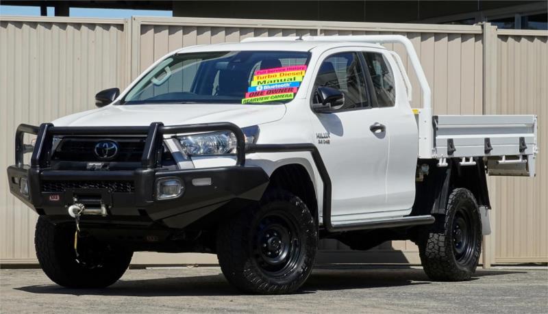 2021 TOYOTA HILUX X CAB C/CHAS SR (4x4) GUN126R FACELIFT