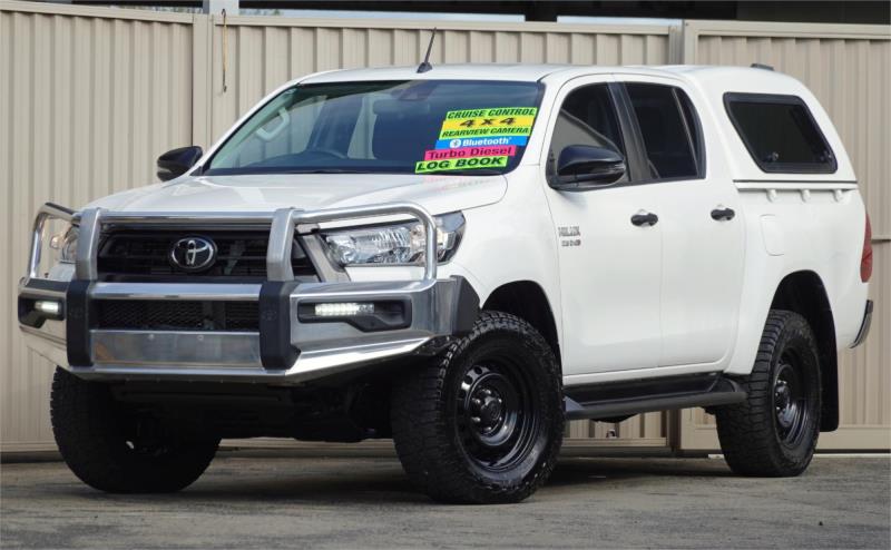 2021 TOYOTA HILUX DOUBLE CAB P/UP SR (4x4) GUN126R FACELIFT