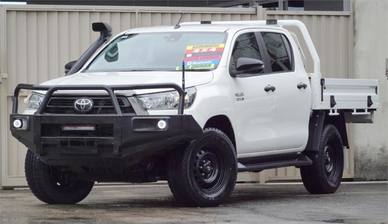 2020 TOYOTA HILUX DOUBLE C/CHAS SR (4x4) GUN126R FACELIFT