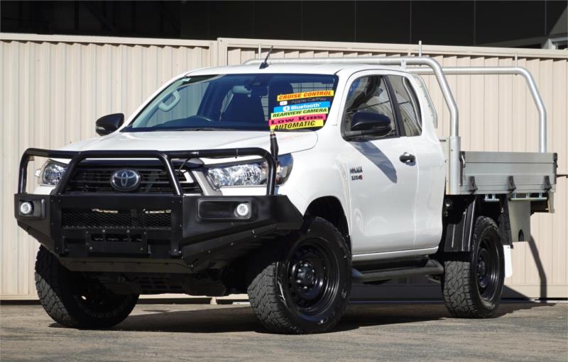 2020 TOYOTA HILUX X CAB C/CHAS SR (4x4) GUN126R FACELIFT