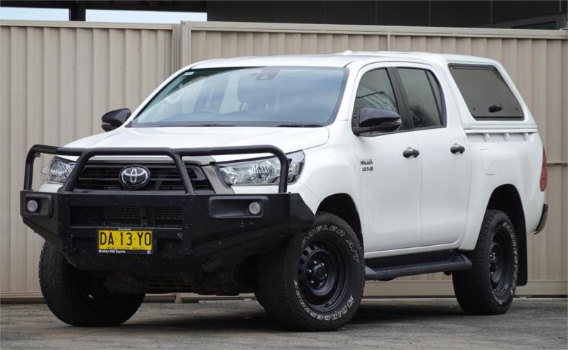 2022 TOYOTA HILUX DOUBLE CAB P/UP SR (4x4) GUN126R