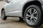 2017 TOYOTA KLUGER 4D WAGON GX (4x2) GSU50R MY17