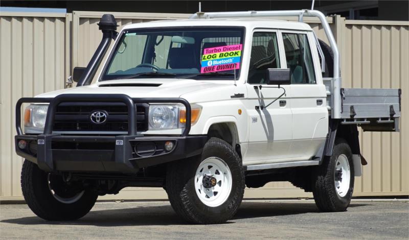 2013 TOYOTA LANDCRUISER DOUBLE C/CHAS WORKMATE (4x4) VDJ79R MY12 UPDATE